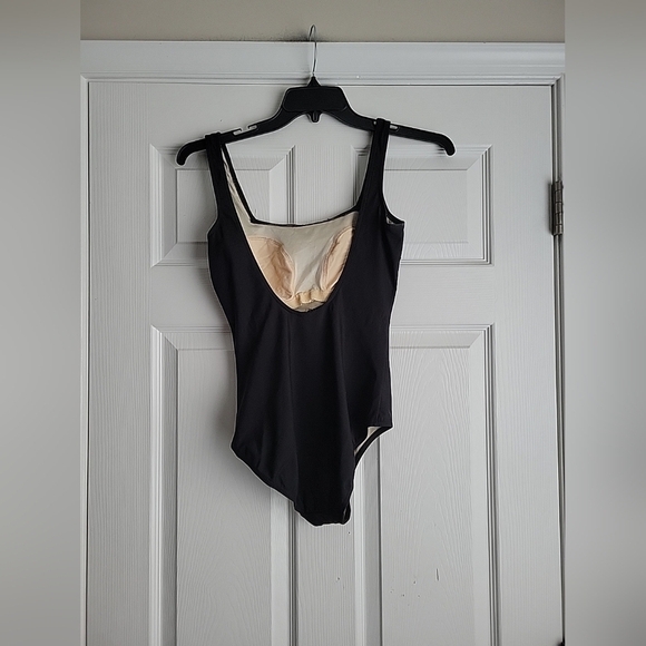 It Figures Women's Swimsuit - Picture 5 of 12